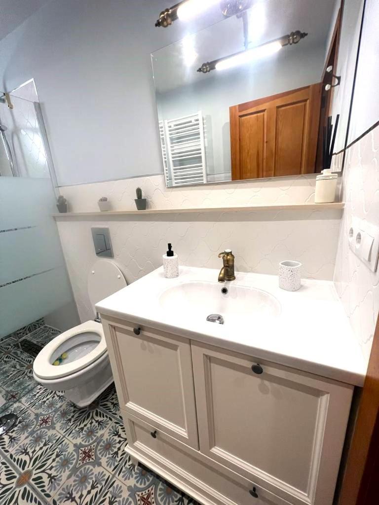 Esmeralda Apartment With Free Private Underground Parking Valencia Ngoại thất bức ảnh