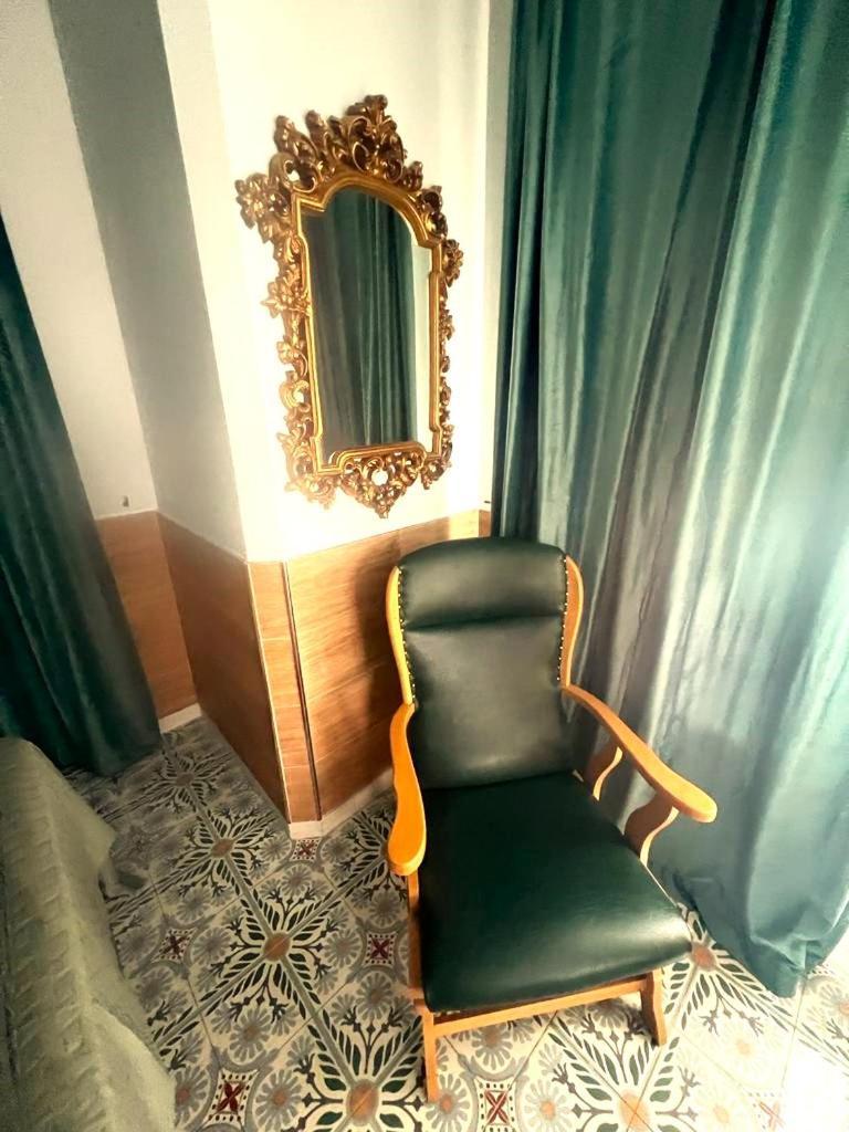 Esmeralda Apartment With Free Private Underground Parking Valencia Ngoại thất bức ảnh